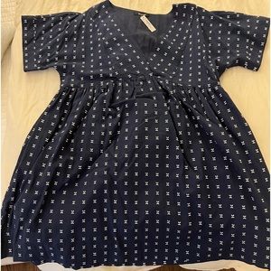 super cute madewell dress! Cute v neck and lovely print!!